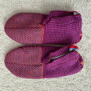 Bombas Gripper Slipper Lined Womens Small S, Purple Blue US W7-8.5 Unisex